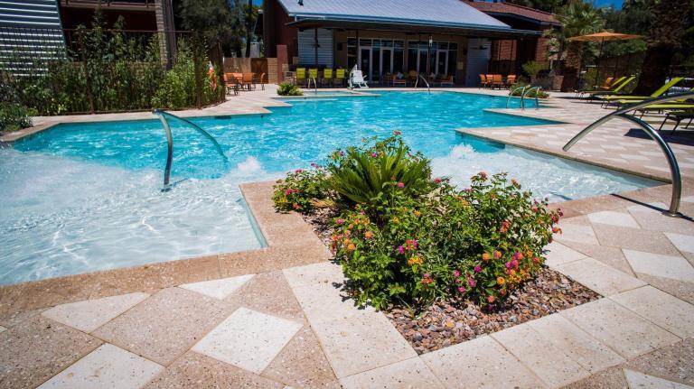 The Benefits of Choosing Gunite Pools for Your Arizona Home